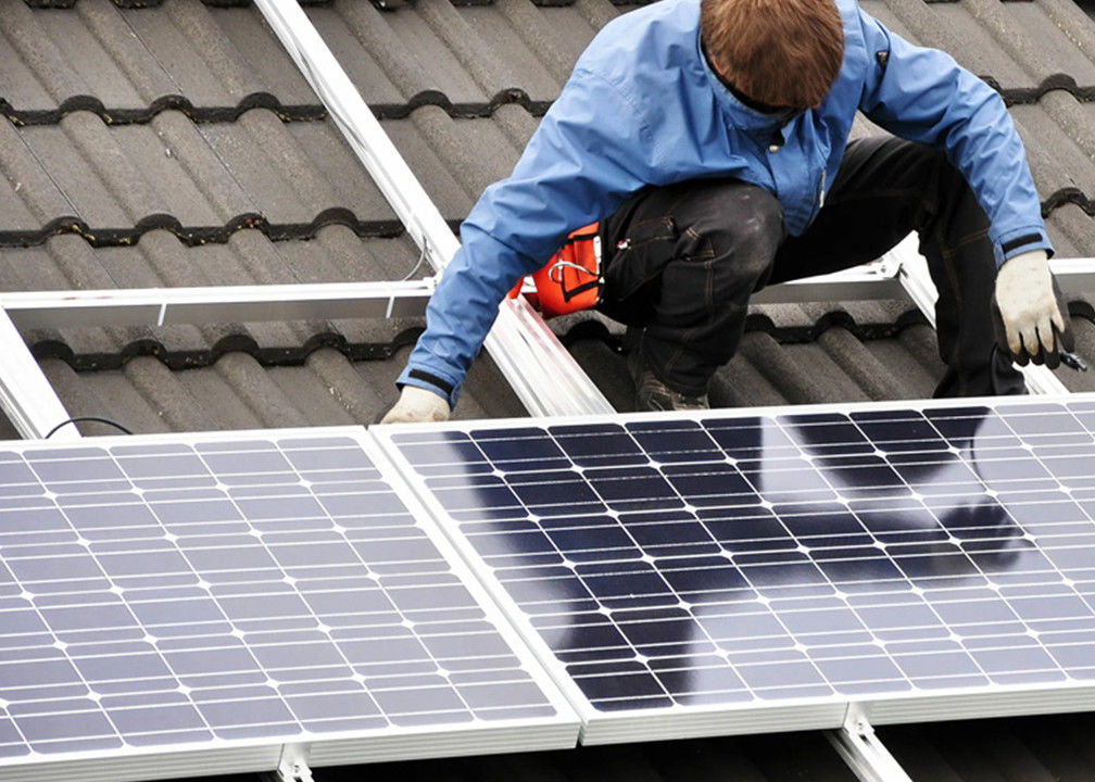 स्मार्ट हाइब्रिड सोलर इन्वर्टर सिस्टम 10Kw 15Kw 20KW ऑफ ग्रिड आवासीय सौर ऊर्जा सिस्टम